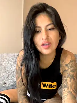 Snapshot of mrskarmaa chatting on 10, 11, 2025 mrskarmaa online show from 10, 11, 2025