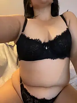 Snapshot of CelineLuxe chatting on 23, 9, 2025 CelineLuxe online show from 23, 9, 2025