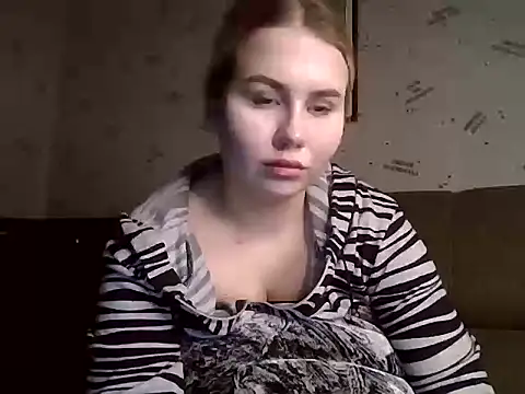 xSweetieLadys online show from 3, 12, 2025