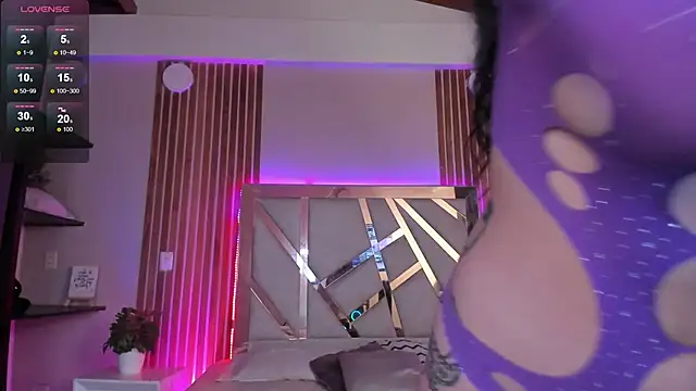 Snapshot of sweet_tamara_ chatting on 1, 10, 2025 sweet tamara online show from 1, 10, 2025