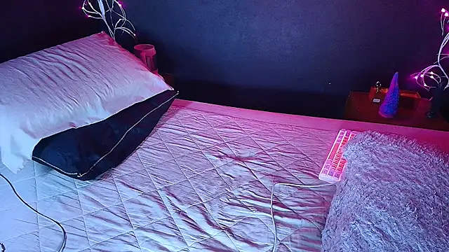 Snapshot of noahxtar chatting on 18, 11, 2025 noahxtar online show from 18, 11, 2025