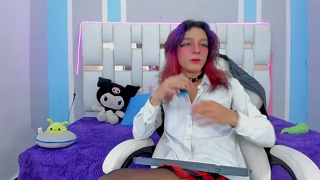 Snapshot of MilkWhore1 chatting on 5, 11, 2025 MilkWhore1 online show from 5, 11, 2025