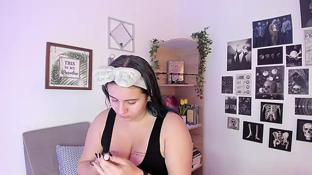 Snapshot of Lana_Herondale chatting on 30, 10, 2025 Lana Herondale online show from 30, 10, 2025