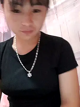 Snapshot of Sunyinn chatting on 14, 10, 2025 Sunyinn online show from 14, 10, 2025