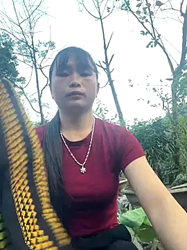 Snapshot of Sunyinn chatting on 17, 10, 2025 Sunyinn online show from 17, 10, 2025