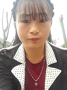 Snapshot of Sunyinn chatting on 22, 10, 2025 Sunyinn online show from 22, 10, 2025