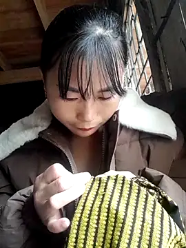 Snapshot of Sunyinn chatting on 29, 10, 2025 Sunyinn online show from 29, 10, 2025