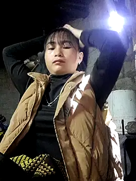 Snapshot of Sunyinn chatting on 4, 11, 2025 Sunyinn online show from 4, 11, 2025