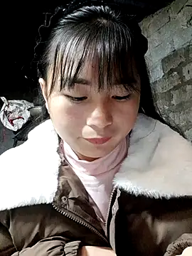 Snapshot of Sunyinn chatting on 5, 11, 2025 Sunyinn online show from 5, 11, 2025