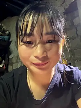 Snapshot of Sunyinn chatting on 12, 11, 2025 Sunyinn online show from 12, 11, 2025