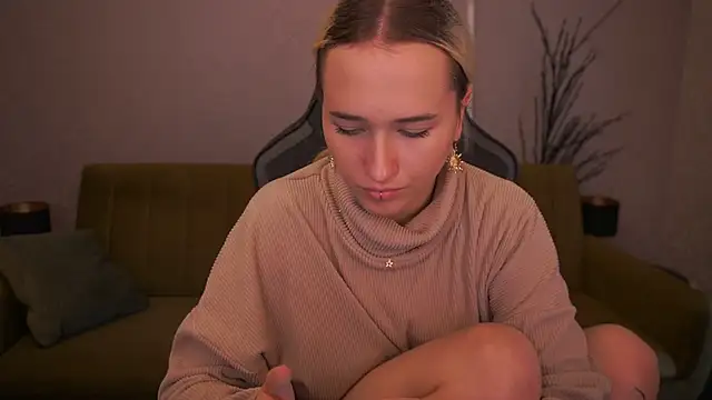 LilElfie online show from 12, 10, 2025