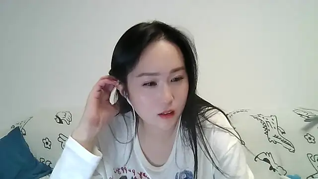 Snapshot of Belinda66 chatting on 18, 10, 2025 Belinda66 online show from 18, 10, 2025