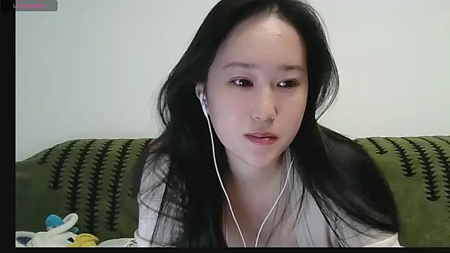 Snapshot of Belinda66 chatting on 9, 11, 2025 Belinda66 online show from 9, 11, 2025