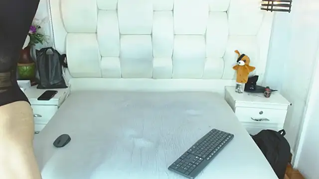 Atley Dolly online show from 22, 11, 2025