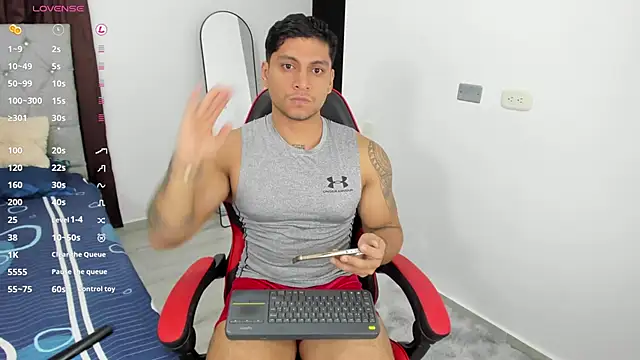 Nicolasmontoya16 online show from 14, 10, 2025