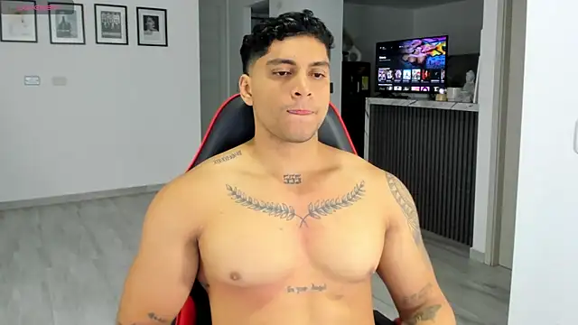 Nicolasmontoya16 online show from 6, 11, 2025