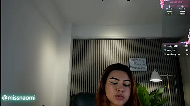 Missnaomi  online show from 30, 9, 2025
