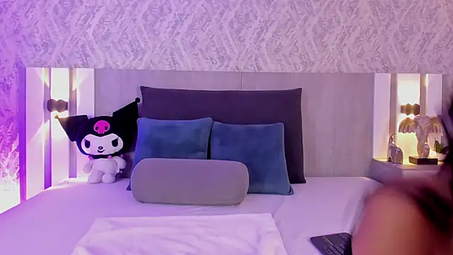 Snapshot of krystal_foxx chatting on 21, 11, 2025 krystal foxx online show from 21, 11, 2025