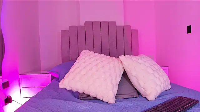 valecastro  online show from 29, 11, 2025