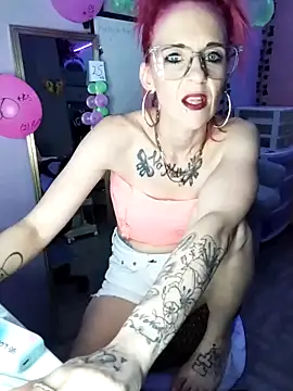 Snapshot of Purple2StayThnxx chatting on 12, 10, 2025 Purple2StayThnxx online show from 12, 10, 2025