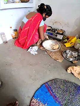 Snapshot of RAYI_Queen_3 chatting on 27, 10, 2025 RAYI Queen 3 online show from 27, 10, 2025