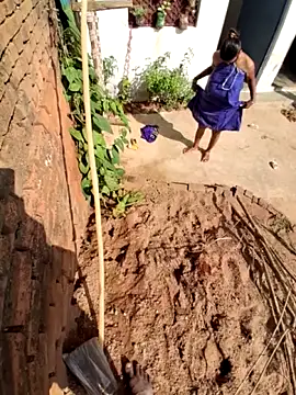 Snapshot of RAYI_Queen_3 chatting on 13, 11, 2025 RAYI Queen 3 online show from 13, 11, 2025