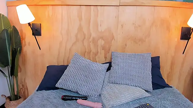 milavega  online show from 27, 10, 2025