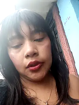 Dulce Pettit online show from 20, 10, 2025