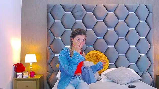 Snapshot of BlaireParker chatting on 18, 9, 2025 BlaireParker online show from 18, 9, 2025