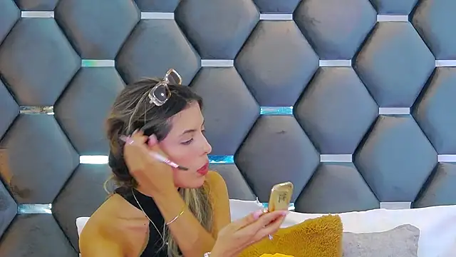 Snapshot of BlaireParker chatting on 23, 9, 2025 BlaireParker online show from 23, 9, 2025