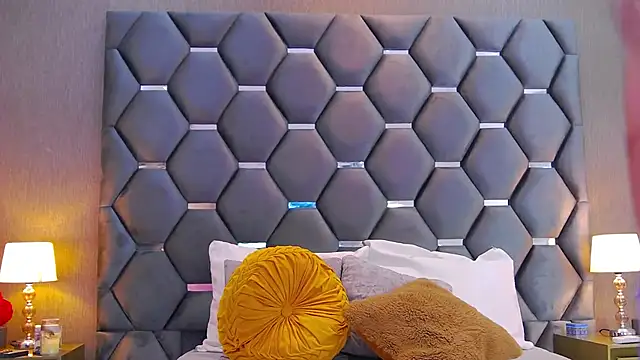 Snapshot of BlaireParker chatting on 18, 10, 2025 BlaireParker online show from 18, 10, 2025