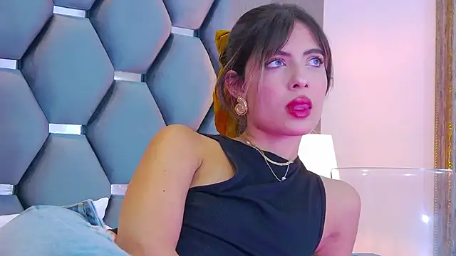 Snapshot of BlaireParker chatting on 27, 10, 2025 BlaireParker online show from 27, 10, 2025