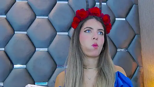 Snapshot of BlaireParker chatting on 31, 10, 2025 BlaireParker online show from 31, 10, 2025