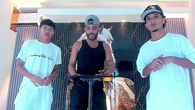 Snapshot of Dominic_Max_ chatting on 26, 10, 2025 Dominic Max online show from 26, 10, 2025