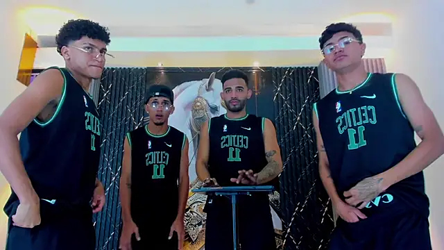 Snapshot of Dominic_Max_ chatting on 31, 10, 2025 Dominic Max online show from 31, 10, 2025