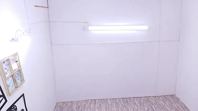 Snapshot of abbypratt chatting on 8, 9, 2025 abbypratt online show from 8, 9, 2025