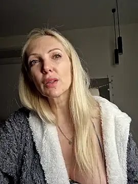 Snapshot of Monna chatting on 12, 2, 2026 Monna online show from 12, 2, 2026