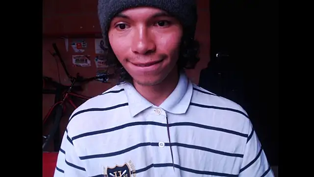 Snapshot of Xoxo_Smiles chatting on 25, 9, 2025 Xoxo Smiles online show from 25, 9, 2025