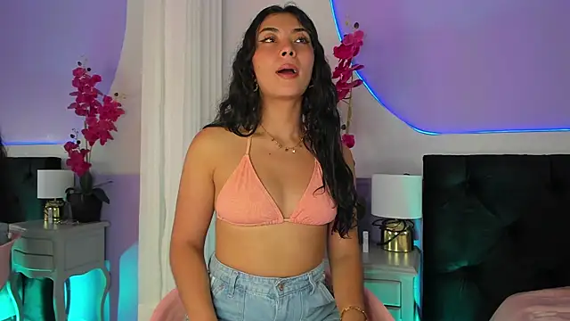 Snapshot of _HAANNAH_ chatting on 15, 9, 2025  HAANNAH  online show from 15, 9, 2025