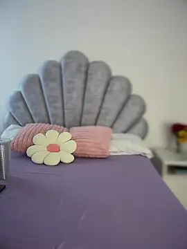 Snapshot of emma-conti2 chatting on 27, 10, 2025 emma-conti2 online show from 27, 10, 2025