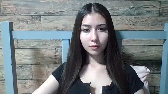 Virginia Hicks online show from 23, 11, 2025