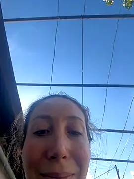 Snapshot of HellaryTourent chatting on 29, 9, 2025 HellaryTourent online show from 29, 9, 2025