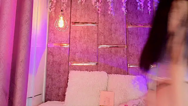 amberthangels online show from 9, 10, 2025