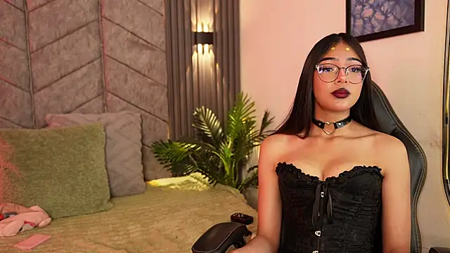 amberthangels online show from 11, 10, 2025