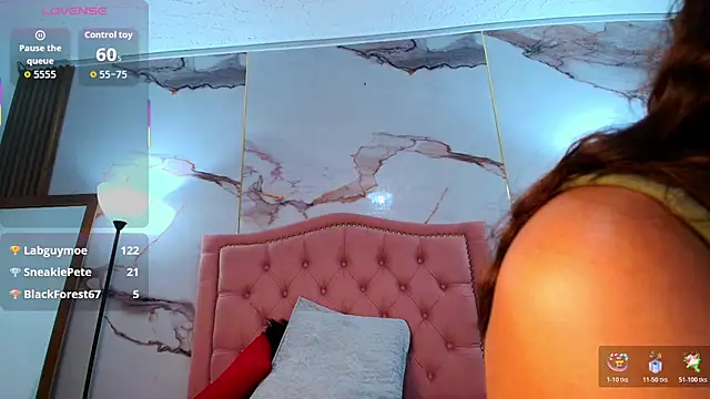 AlyaThompson online show from 5, 12, 2025