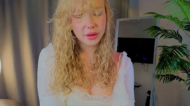 emilyshepar d online show from 27, 10, 2025