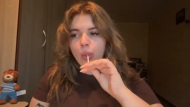 sunshinyflash online show from 5, 2, 2026