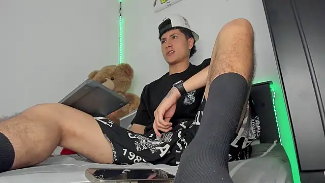 Mateo Escobar online show from 27, 11, 2025