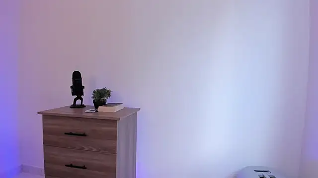 Kyleighc online show from 31, 10, 2025