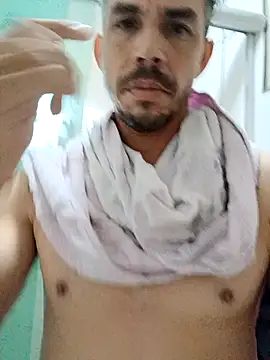 Snapshot of QfabO123 chatting on 23, 10, 2025 QfabO123 online show from 23, 10, 2025